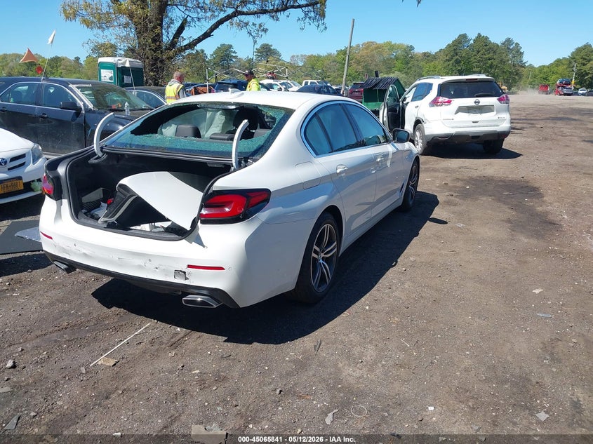 2023 BMW 5er VIN WBA13BJ00PWY23909 IAAI salvage auction — REAR END, Mv-907A (New York), sold $7,100 on 2026-07-28 (photo 4)