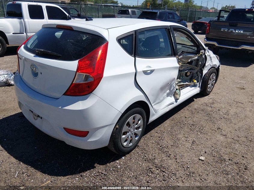 2017 Hyundai Accent VIN KMHCT5AE9HU307601 IAAI salvage auction — RIGHT SIDE, Salvage (Kansas), sold $475 on 2026-07-24 (photo 4)