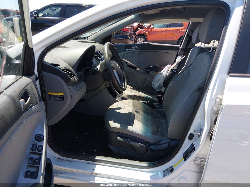 2017 Hyundai Accent VIN KMHCT5AE9HU307601 IAAI salvage auction — RIGHT SIDE, Salvage (Kansas), sold $475 on 2026-07-24 (photo 5)