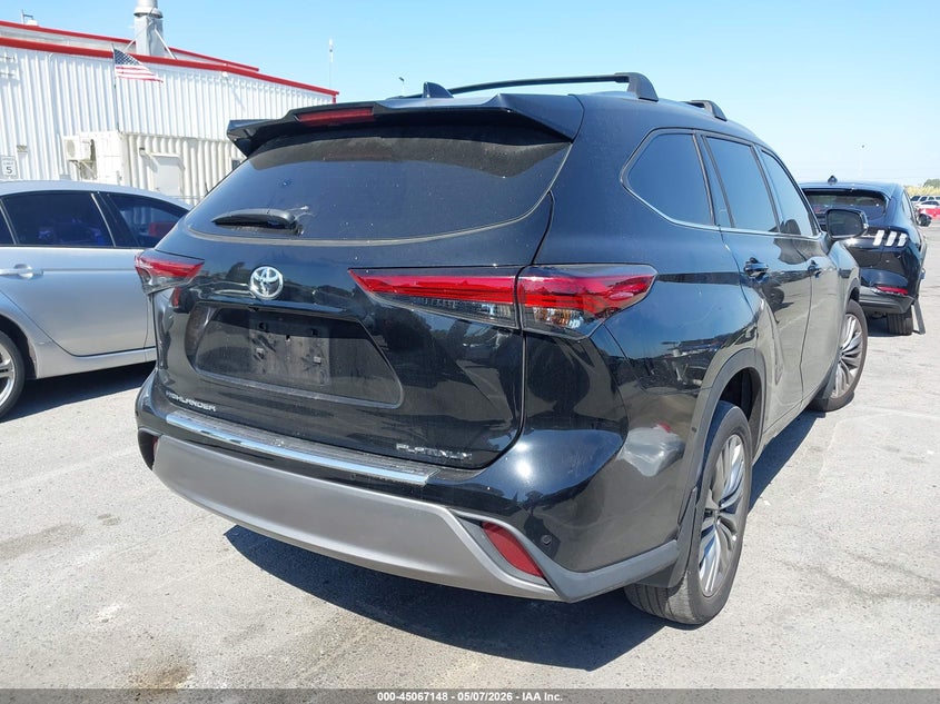 2022 Toyota Highlander VIN 5TDFZRAHXNS142370 IAAI salvage auction — LEFT FRONT, Salvage (California), sold $12,050 on 2026-07-23 (photo 4)