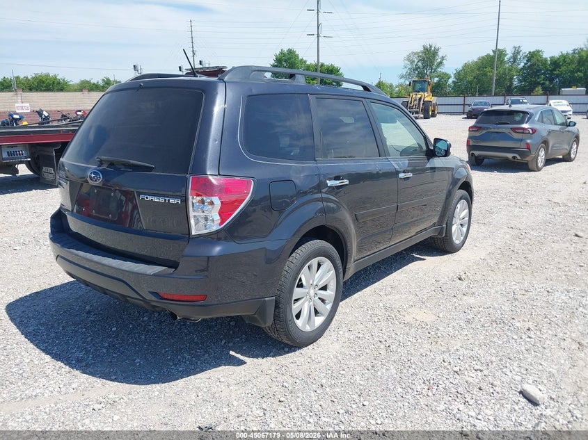 2011 Subaru Forester VIN JF2SHBCC5BH746372 IAAI salvage auction — HAIL, Clear (Missouri), sold $325 on 2026-07-20 (photo 4)