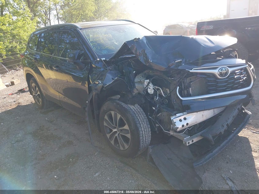 2022 Toyota Highlander VIN 5TDGZRBH1NS178256 IAAI salvage auction — FRONT END, Salvage (Indiana), sold $11,650 on 2026-07-08 (photo 1)