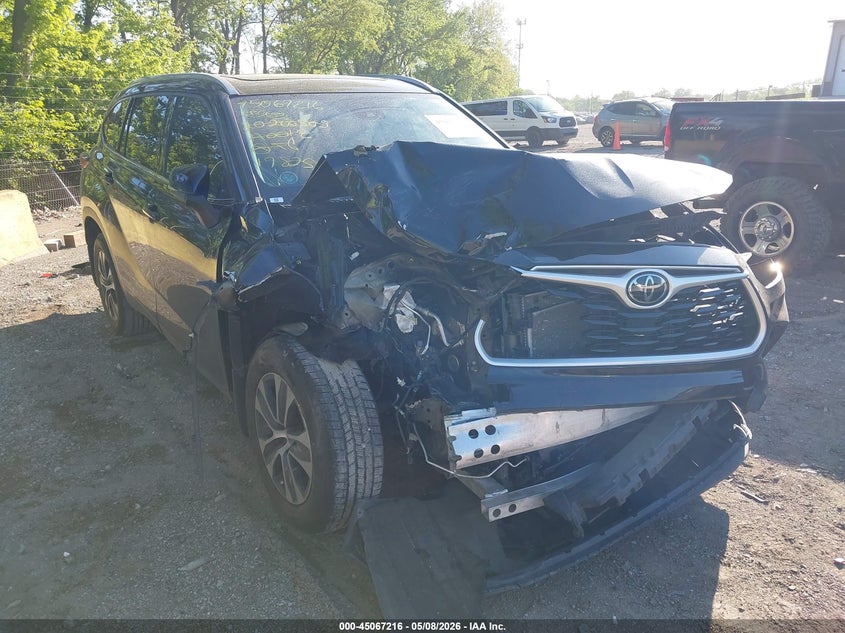 2022 Toyota Highlander VIN 5TDGZRBH1NS178256 IAAI salvage auction — FRONT END, Salvage (Indiana), sold $11,650 on 2026-07-08 (photo 6)
