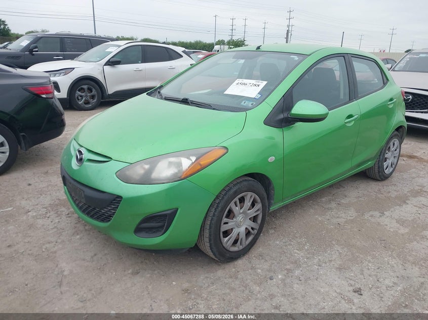 2013 Mazda 2 VIN JM1DE1KY0D0154418 IAAI salvage auction — FRONT & REAR, Original (Texas), sold $375 on 2026-07-29 (photo 2)
