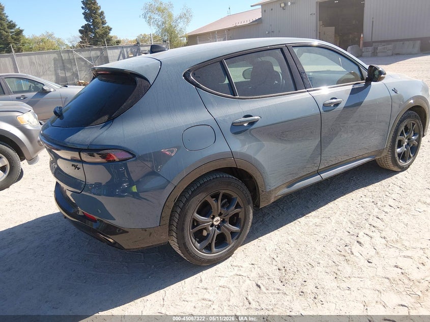 2024 Dodge Hornet VIN ZACPDFCW5R3A21365 IAAI salvage auction — HAIL, Salvage Title, sold $10,700 on 2026-08-16 (photo 4)