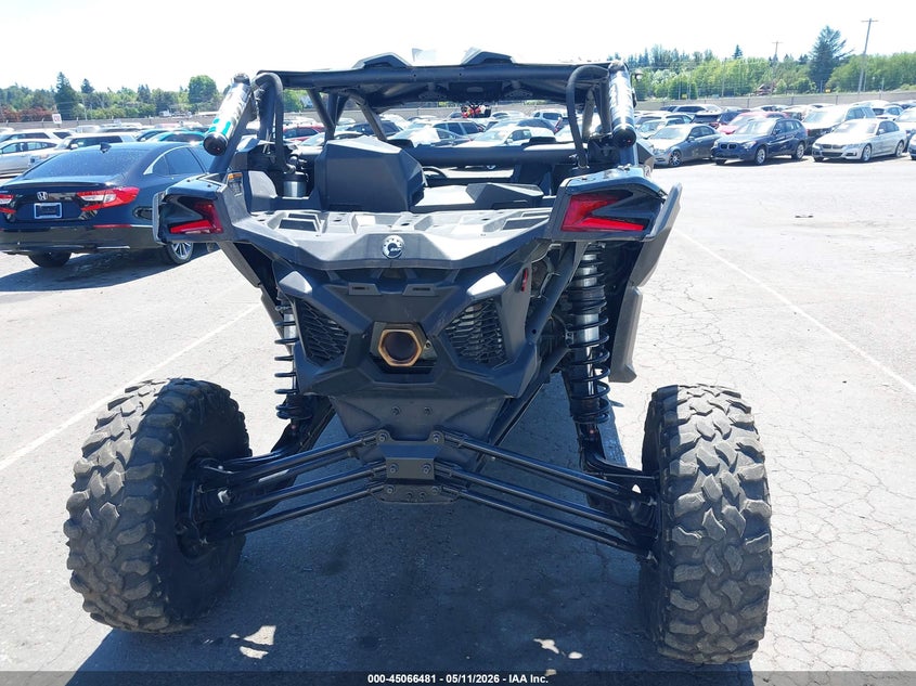 2022 Can-am/ brp Maverick VIN 3JBVNAV40NE004852 IAAI salvage auction — LEFT SIDE, Salvage (Oregon), sold $16,000 on 2026-08-12 (photo 6)