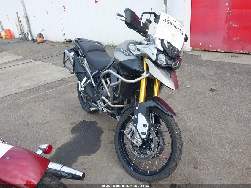 2023 Triumph motorcycle Tiger VIN SMTE67DF6PTBH0528 IAAI salvage auction — SIDE, Salvage (Oregon), sold $4,850 on 2026-07-22 (photo 1)