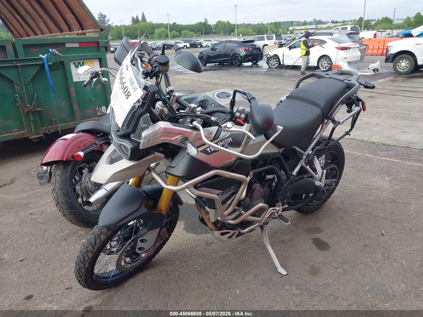 2023 Triumph motorcycle Tiger VIN SMTE67DF6PTBH0528 IAAI salvage auction — SIDE, Salvage (Oregon), sold $4,850 on 2026-07-22 (photo 2)