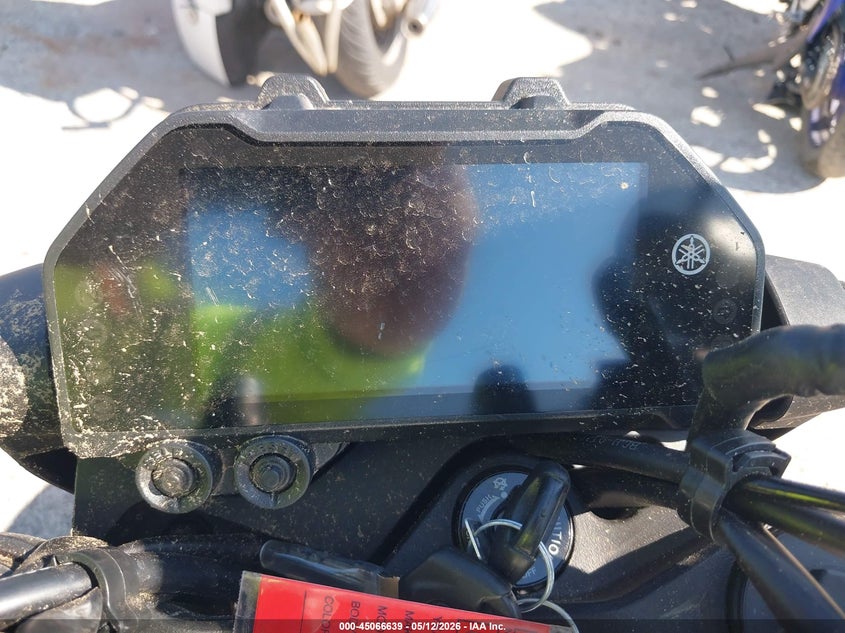 2026 Yamaha VIN MH3RH28EXTK003669 IAAI salvage auction — LEFT SIDE, Salvage (Texas), sold $1,425 on 2026-07-07 (photo 7)