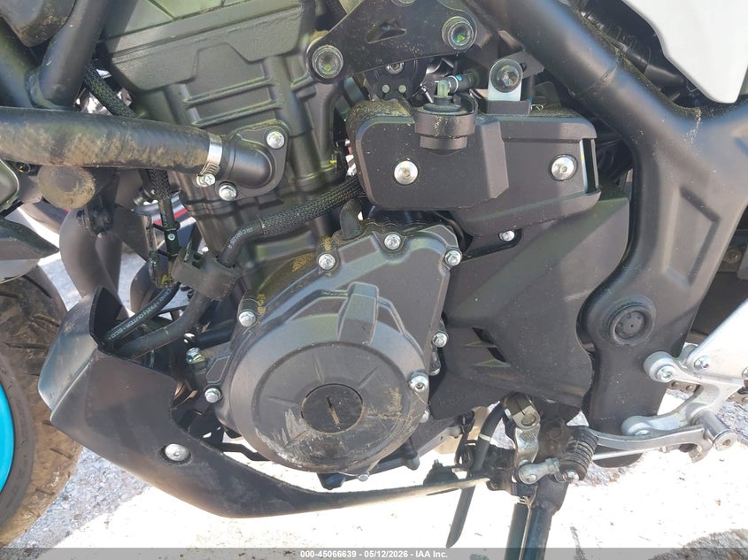 2026 Yamaha VIN MH3RH28EXTK003669 IAAI salvage auction — LEFT SIDE, Salvage (Texas), sold $1,425 on 2026-07-07 (photo 9)