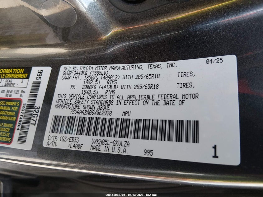 2025 Toyota Sequoia VIN 7SVAAABA0SX062978 IAAI salvage auction — RIGHT REAR, Salvage (New Mexico), sold $39,900 on 2026-08-12 (photo 9)
