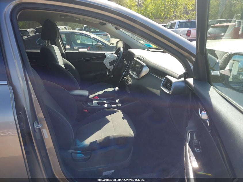 2019 Kia Sorento VIN 5XYPGDA36KG540833 IAAI salvage auction — FRONT END, Salvage (New Hampshire), sold $50 on 2026-07-29 (photo 5)