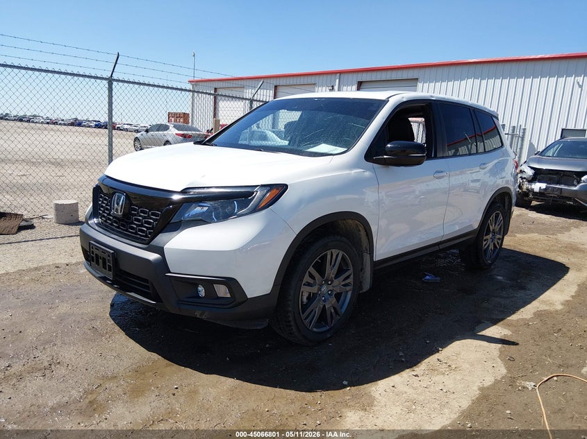 2021 Honda Passport VIN 5FNYF8H55MB025354 IAAI salvage auction — HAIL, Clear (Kansas), sold $7,600 on 2026-08-28 (photo 2)