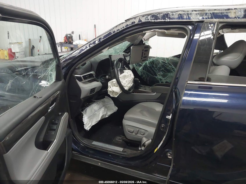 2021 Toyota Highlander VIN 5TDXBRCHXMS033704 IAAI salvage auction — ROLLOVER, Regular (South Dakota), sold $5,125 on 2026-07-07 (photo 5)