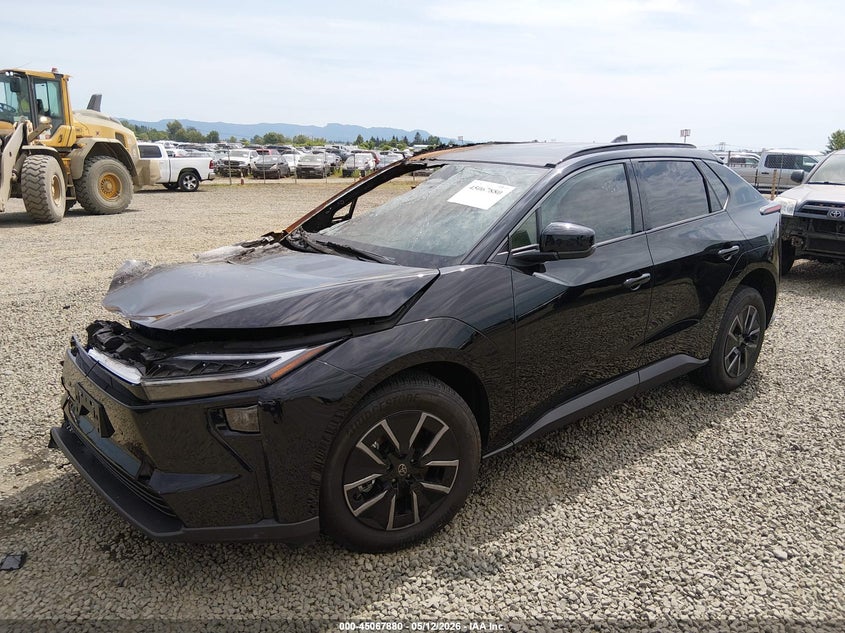 2026 Toyota Bz4x VIN JTMBDAFB9TJ015784 IAAI salvage auction — RIGHT SIDE, Salvage (Oregon), sold $175 on 2026-07-06 (photo 2)