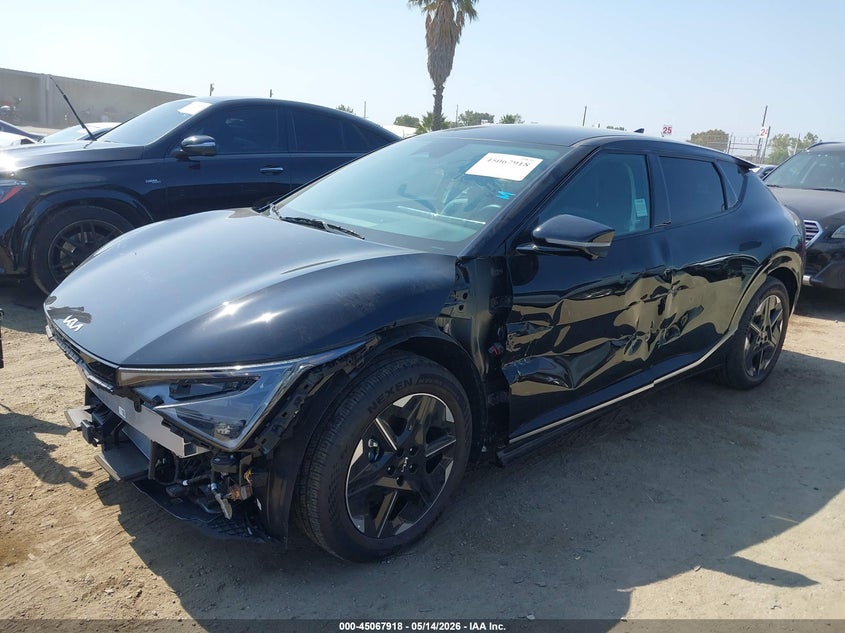 2025 Kia Ev6 VIN 5XYC34JA3SG011168 IAAI salvage auction — LEFT SIDE, Wait Title, sold $12,450 on 2026-08-26 (photo 2)