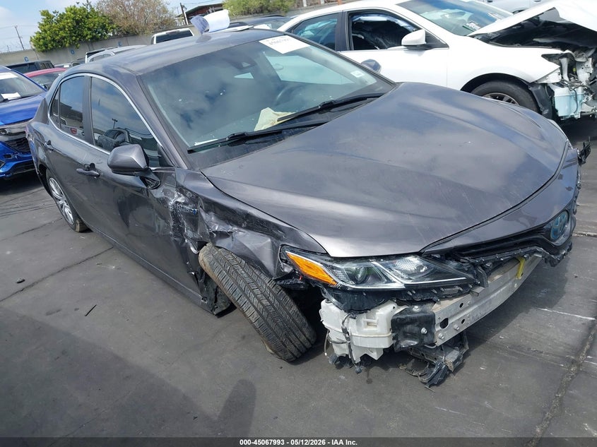 2018 Toyota Camry VIN 4T1B31HK3JU506388 IAAI salvage auction — RIGHT FRONT, Salvage Certificate (California), sold $3,000 on 2026-08-07 (photo 1)