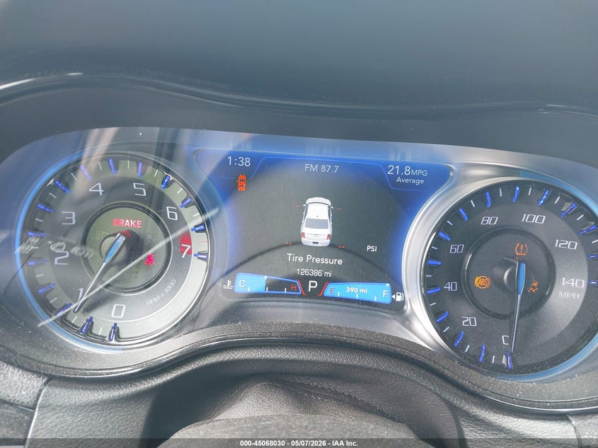 2019 Chrysler 300 VIN 2C3CCABG7KH659104 IAAI salvage auction — RIGHT REAR, Original (Texas), sold $2,750 on 2026-07-18 (photo 7)