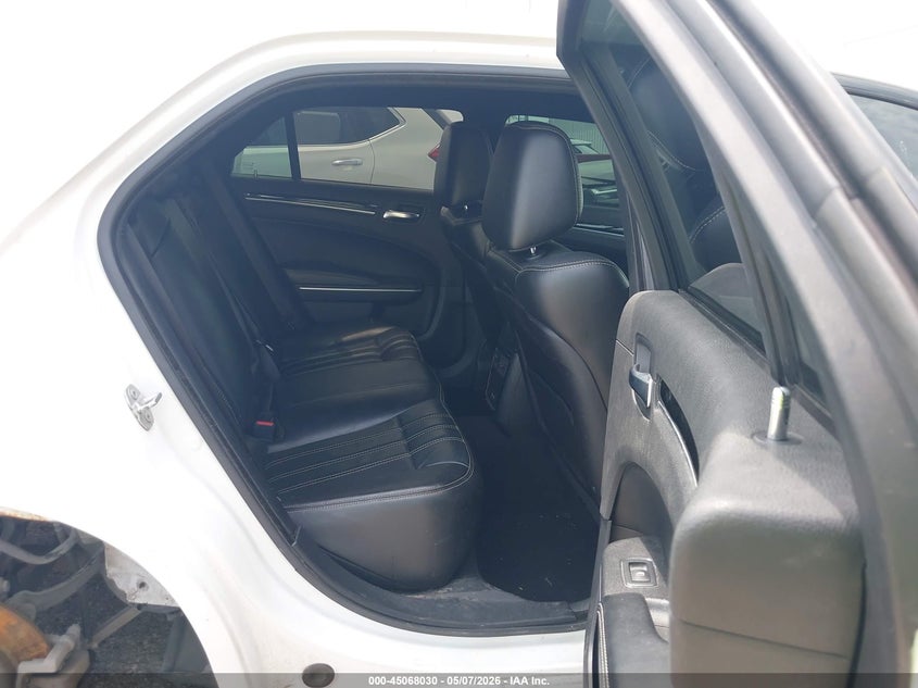 2019 Chrysler 300 VIN 2C3CCABG7KH659104 IAAI salvage auction — RIGHT REAR, Original (Texas), sold $2,750 on 2026-07-18 (photo 8)