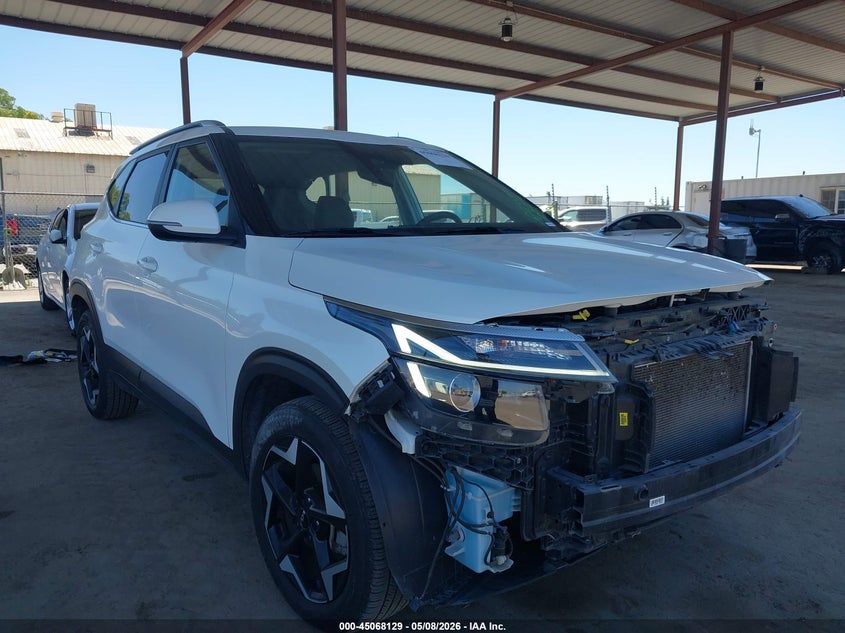 2024 Kia Seltos VIN KNDER2AA2R7617838 IAAI salvage auction — FRONT & REAR, Salvage (California), sold $6,050 on 2026-07-14 (photo 1)