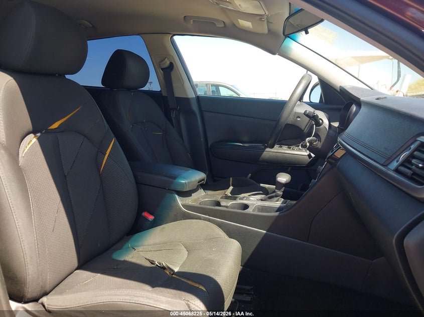 2018 Kia Optima VIN 5XXGT4L34JG239585 IAAI salvage auction — VANDALISM, Salvage (California), sold $2,300 on 2026-07-15 (photo 5)