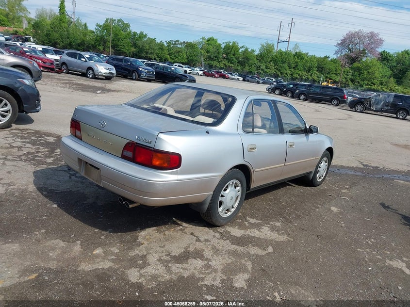 1995 Toyota Camry VIN JT2GK13E4S0090366 IAAI salvage auction — NORMAL WEAR, Salvage (Texas), sold $1,625 on 2026-07-17 (photo 4)