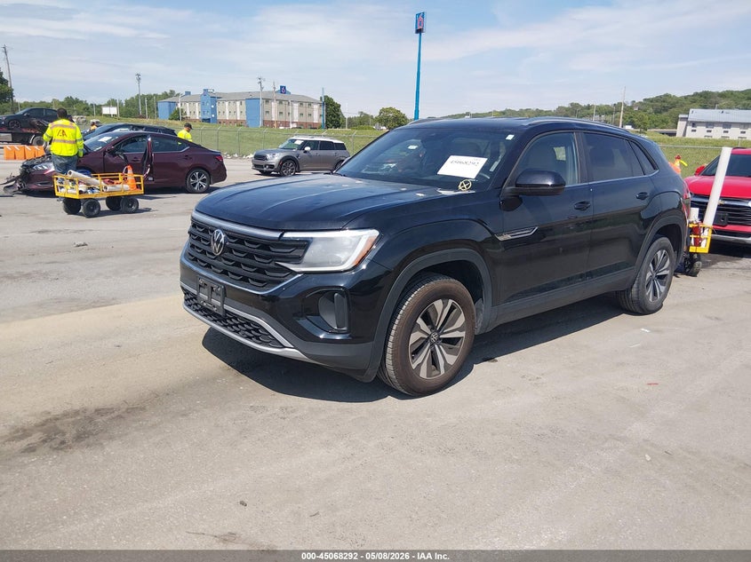 2024 Volkswagen Atlas cross sport VIN 1V2LE2CA0RC202393 IAAI salvage auction — HAIL, Salvage (Illinois), sold $11,200 on 2026-07-28 (photo 2)