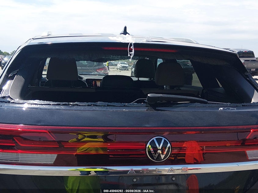 2024 Volkswagen Atlas cross sport VIN 1V2LE2CA0RC202393 IAAI salvage auction — HAIL, Salvage (Illinois), sold $11,200 on 2026-07-28 (photo 6)