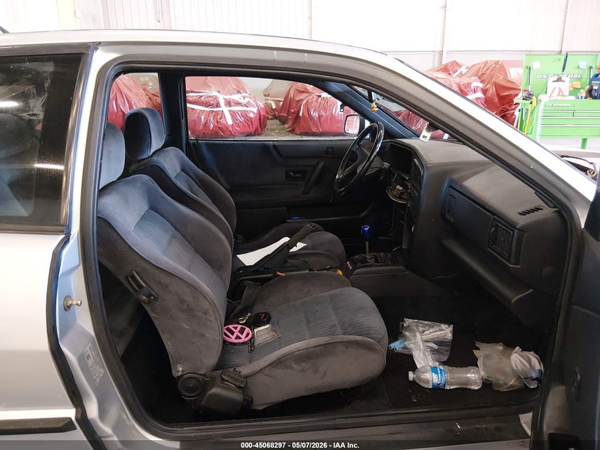 1992 Volkswagen Corrado VIN WVWEE4506NK008333 IAAI salvage auction — THEFT, Salvage (Oregon), sold $25 on 2026-07-30 (photo 5)
