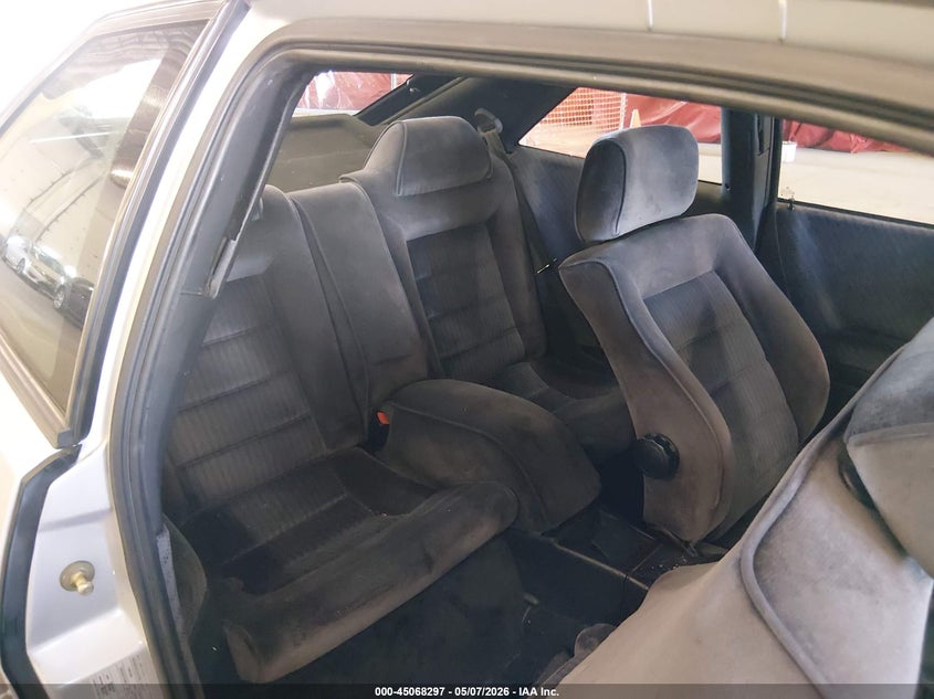 1992 Volkswagen Corrado VIN WVWEE4506NK008333 IAAI salvage auction — THEFT, Salvage (Oregon), sold $25 on 2026-07-30 (photo 8)