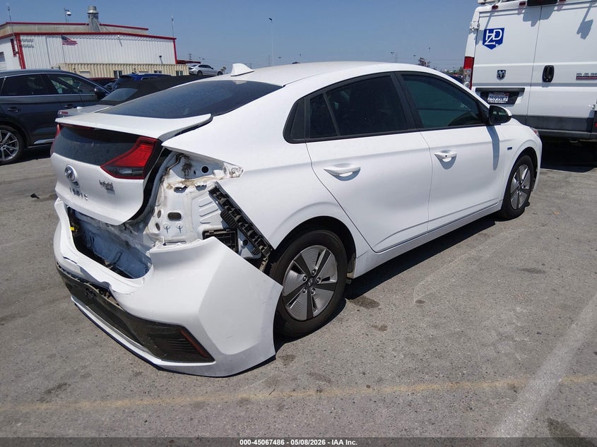 2018 Hyundai Ioniq VIN KMHC65LC3JU073657 IAAI salvage auction — REAR END, Salvage (California), sold $2,350 on 2026-07-30 (photo 4)