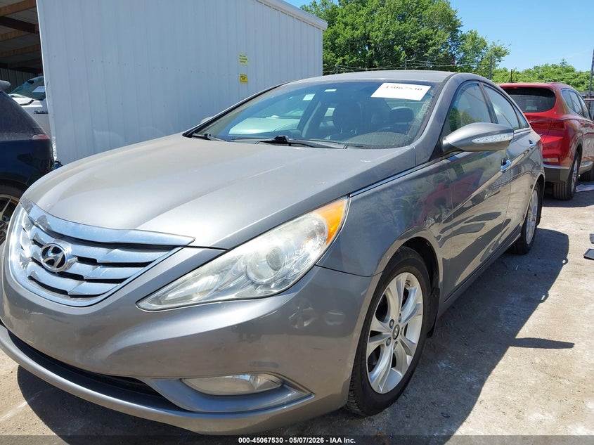 2013 Hyundai Sonata VIN 5NPEC4AC6DH583907 IAAI salvage auction — RIGHT FRONT, Salvage (Oklahoma), sold $800 on 2026-07-08 (photo 2)