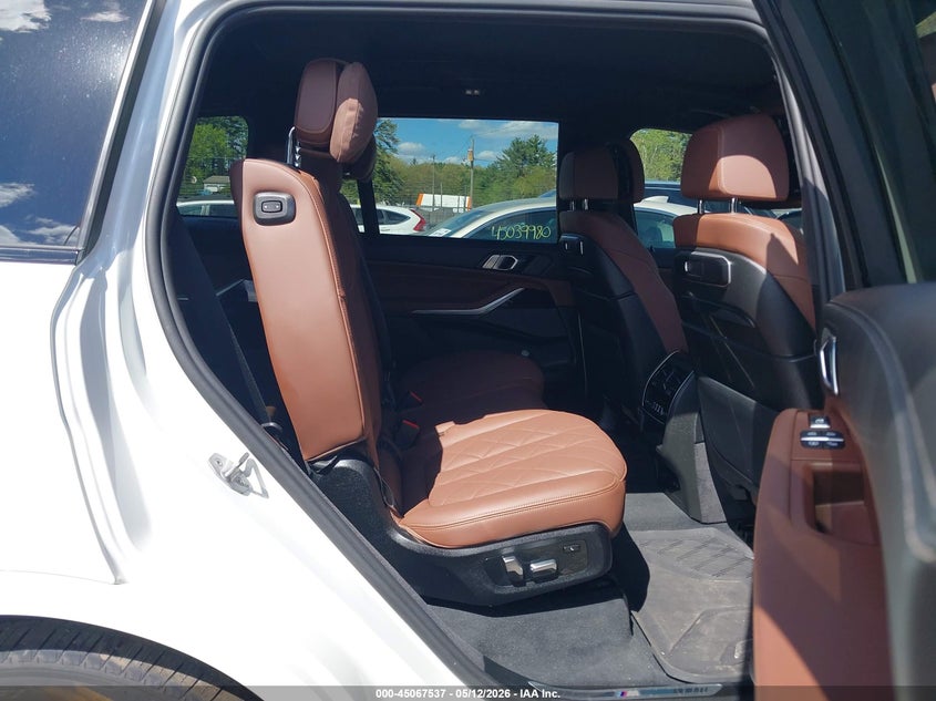 2026 BMW X7 VIN 5UX23EM03T9048873 IAAI salvage auction — REAR END, Salvage (Massachusetts), sold $42,750 on 2026-07-13 (photo 8)
