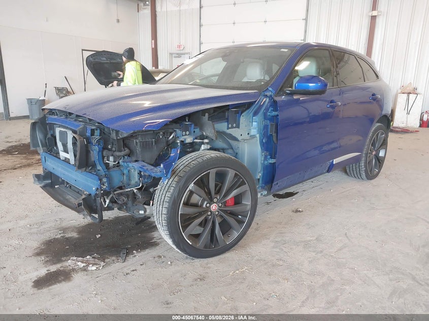 2017 Jaguar F-pace VIN SADCP2BV0HA050436 IAAI salvage auction — FRONT & REAR, Clear (Michigan), sold $4,750 on 2026-07-28 (photo 2)