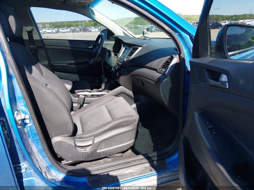 2017 Hyundai Tucson VIN KM8J33A21HU456652 IAAI salvage auction — FRONT END, Salvage (Oklahoma), sold $2,650 on 2026-07-28 (photo 5)