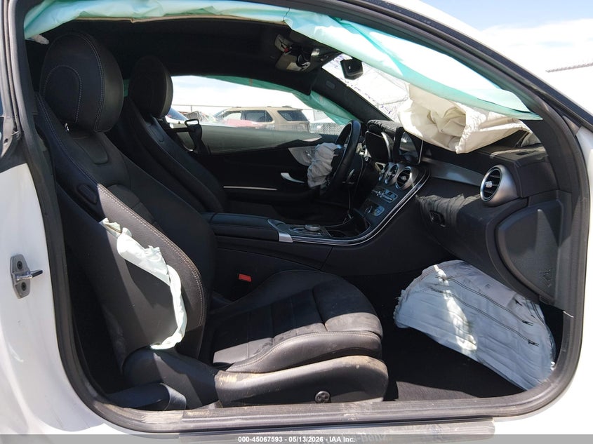 2022 Mercedes-benz VIN W1KWJ8DBXNG115257 IAAI salvage auction — FRONT & REAR, Original (Texas), sold $3,750 on 2026-07-22 (photo 5)