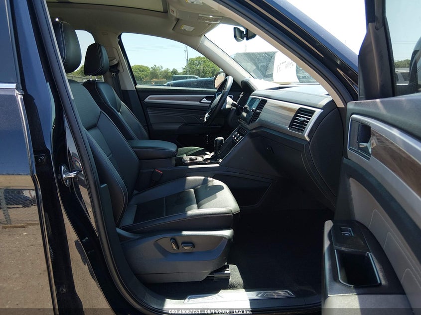 2021 Volkswagen Atlas VIN 1V2BR2CA4MC552313 IAAI salvage auction — HAIL, Salvage (Kansas), sold $8,500 on 2026-07-31 (photo 5)