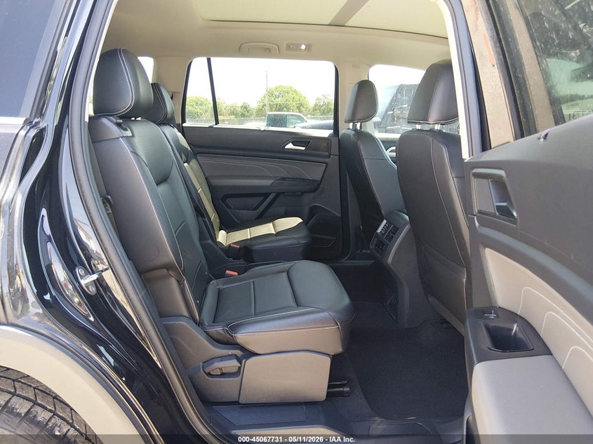 2021 Volkswagen Atlas VIN 1V2BR2CA4MC552313 IAAI salvage auction — HAIL, Salvage (Kansas), sold $8,500 on 2026-07-31 (photo 8)