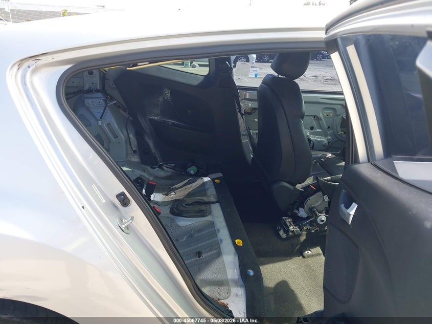 2015 Hyundai Veloster VIN KMHTC6AE8FU225880 IAAI salvage auction — ENGINE DAMAGE, Salvage (California), sold $375 on 2026-07-13 (photo 8)