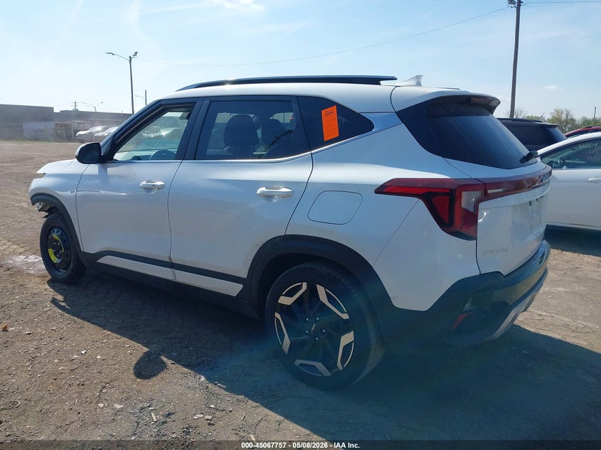 2024 Kia Seltos VIN KNDETCA72R7593889 IAAI salvage auction — FRONT & REAR, Clear (Michigan), sold $6,300 on 2026-07-15 (photo 3)