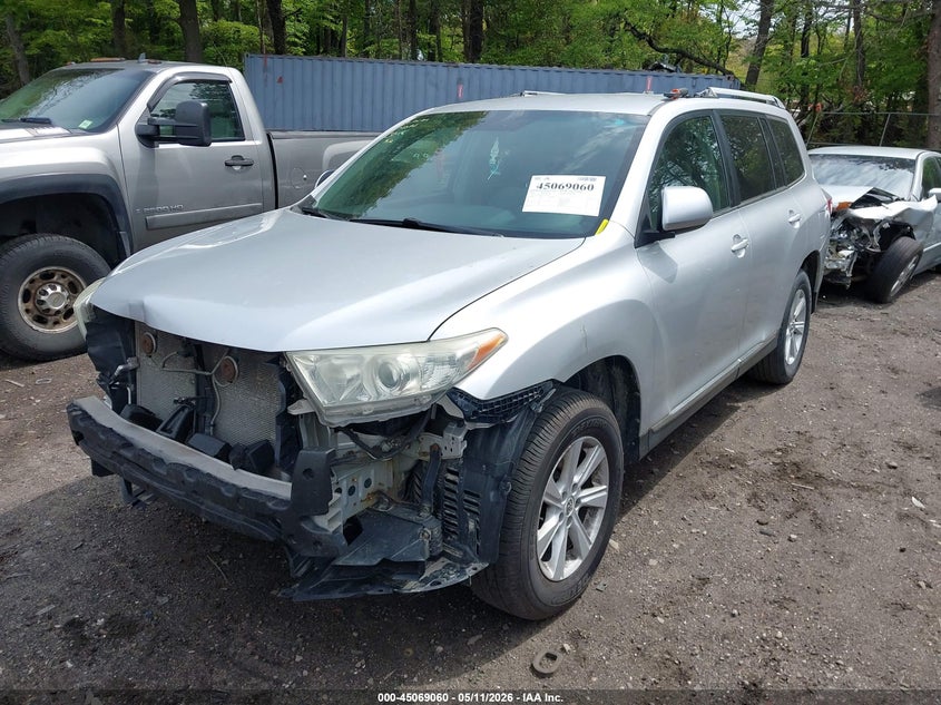 2013 Toyota Highlander VIN 5TDBK3EH2DS213148 IAAI salvage auction — FRONT END, Salvage (Idaho), sold $3,650 on 2026-07-07 (photo 2)