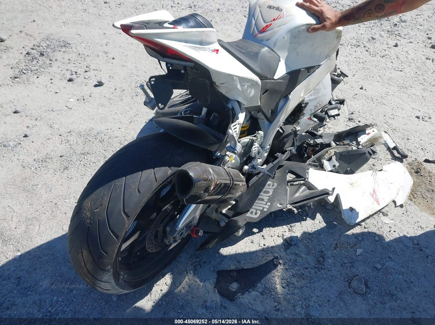 2011 Aprilia Rsv VIN ZD4RKU011BS000022 IAAI salvage auction — ALL OVER, Salvage (Georgia), sold $250 on 2026-07-07 (photo 4)