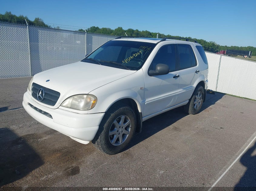 1999 Mercedes-benz M-klasse VIN 4JGAB72E1XA076648 IAAI salvage auction — FRONT END, Clear (Indiana), sold $600 on 2026-07-09 (photo 2)