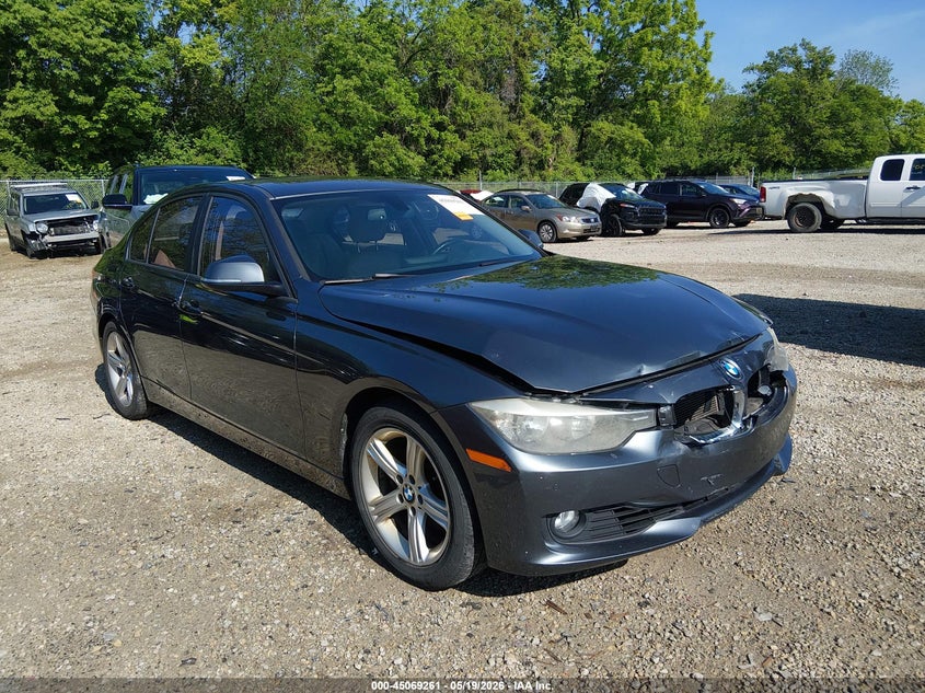 2014 BMW 3er VIN WBA3A5C51EP601153 IAAI salvage auction — FRONT END, Salvage (Ohio), sold $725 on 2026-08-04 (photo 1)
