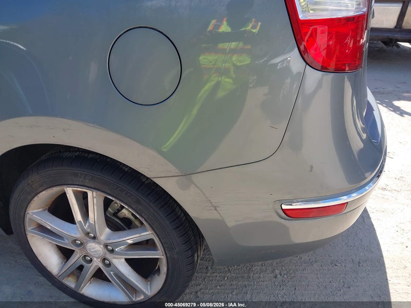 2010 Hyundai Elantra VIN KMHDC8AEXAU070242 IAAI salvage auction — NORMAL WEAR, Clear (Michigan), sold $175 on 2026-07-28 (photo 6)