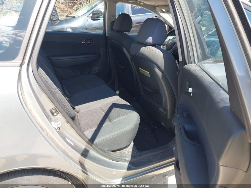 2010 Hyundai Elantra VIN KMHDC8AEXAU070242 IAAI salvage auction — NORMAL WEAR, Clear (Michigan), sold $175 on 2026-07-28 (photo 8)