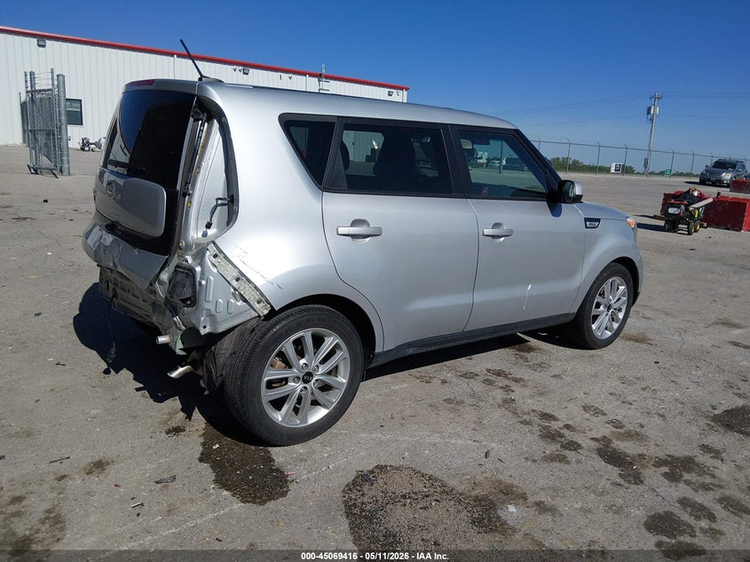2019 Kia Soul VIN KNDJP3A56K7648125 IAAI salvage auction — REAR END, Salvage (Missouri), sold $2,450 on 2026-07-09 (photo 4)
