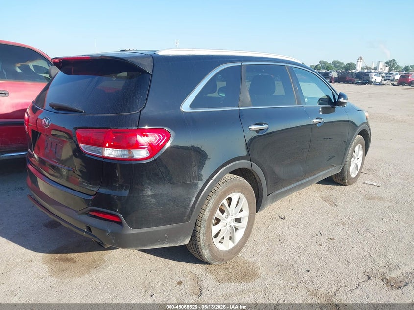 2016 Kia Sorento VIN 5XYPG4A36GG113823 IAAI salvage auction — HAIL, Original (Texas), sold $1,350 on 2026-07-28 (photo 4)
