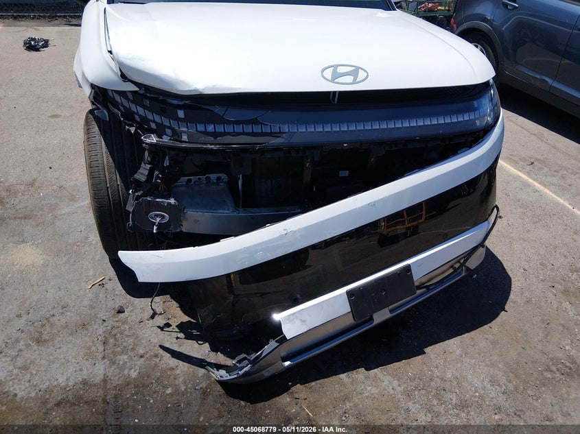2026 Hyundai Ioniq 9 VIN 7YAMUFS36TY007100 IAAI salvage auction — FRONT END, Salvage (California), sold $17,000 on 2026-07-13 (photo 6)