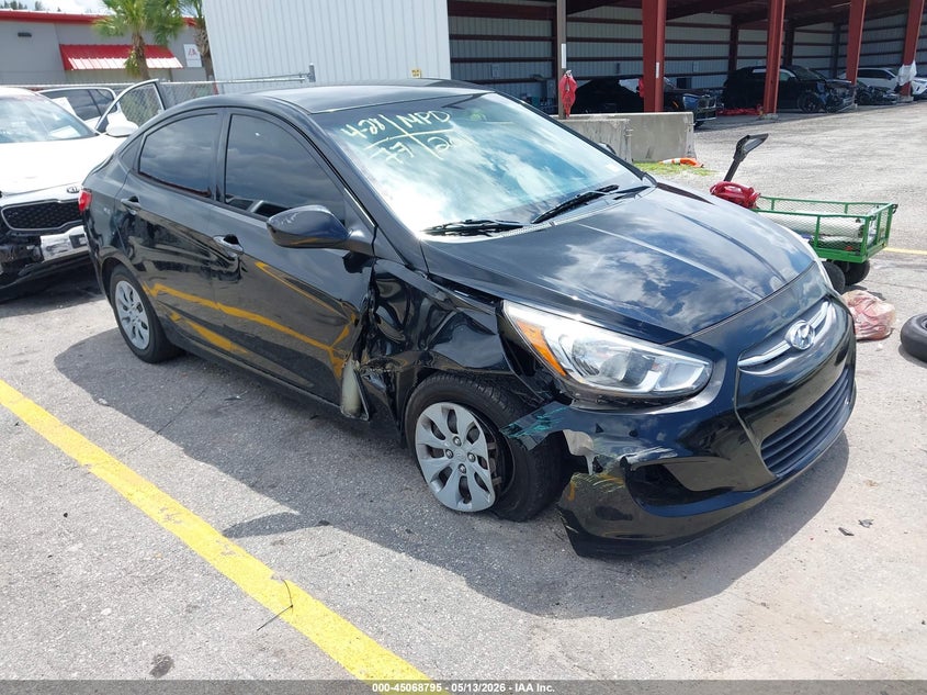 2017 Hyundai Accent VIN KMHCT4AE1HU352011 IAAI salvage auction — RIGHT FRONT, Rebuildable (Florida), sold $300 on 2026-07-06 (photo 1)